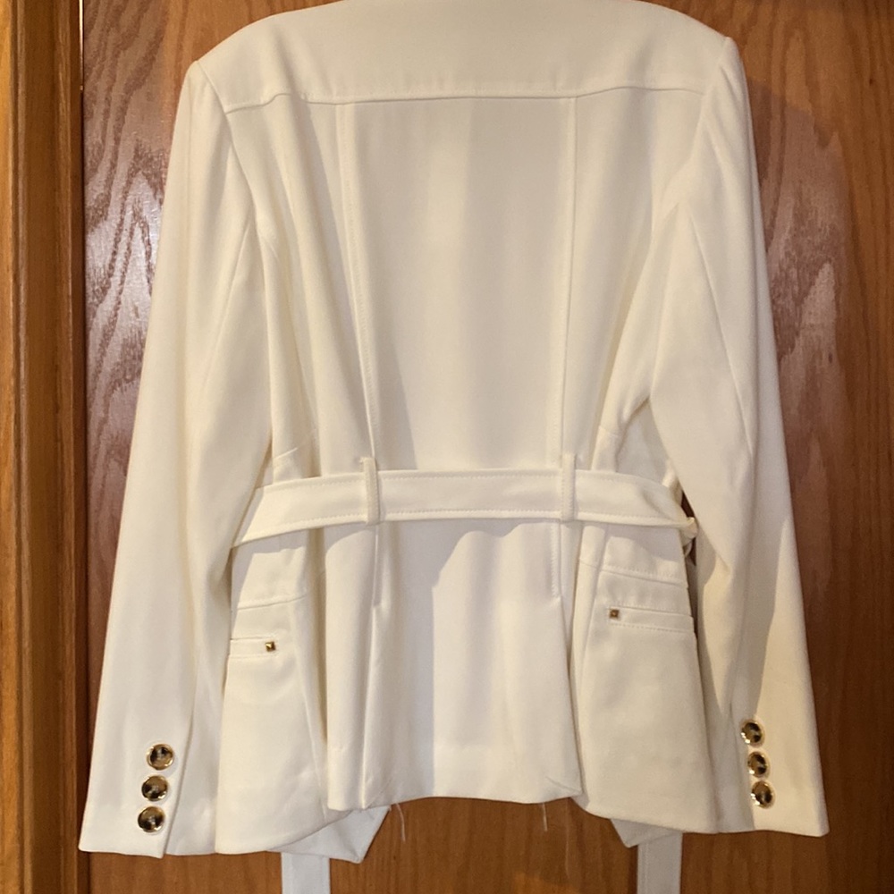 Belted jacket - Picture 5 of 8